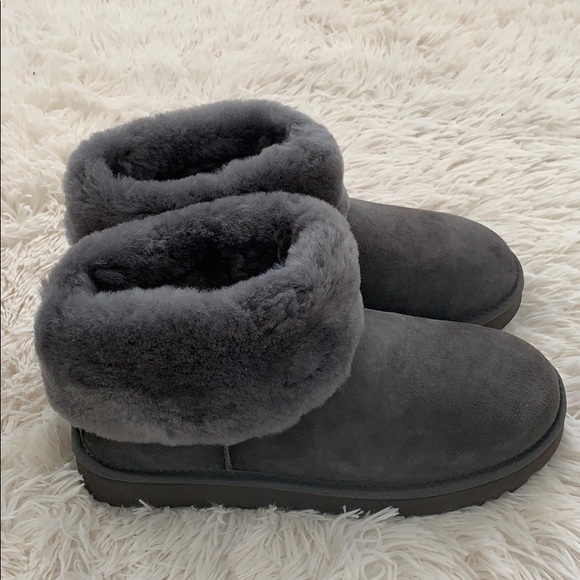 UGG classic mini fluff genuine shearling boot - Picture 2 of 6